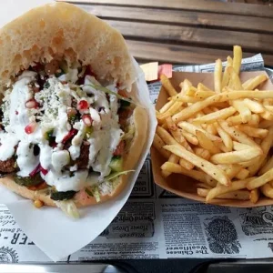 Qu’est-ce que le kebab berlinois ? Son origine et son incroyable popularité
